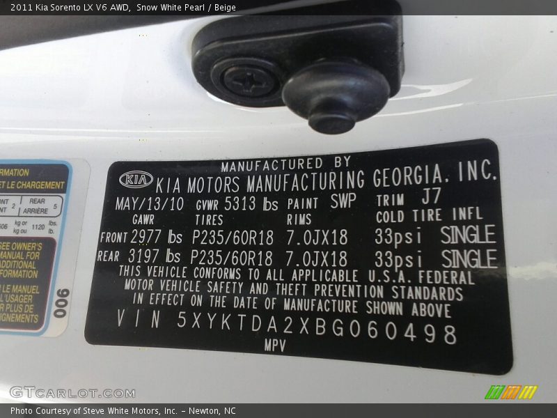 Snow White Pearl / Beige 2011 Kia Sorento LX V6 AWD