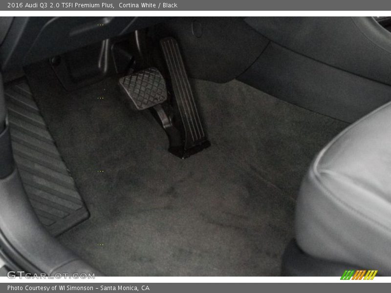 Cortina White / Black 2016 Audi Q3 2.0 TSFI Premium Plus