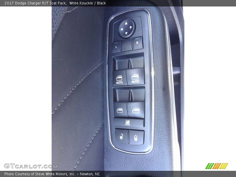 White Knuckle / Black 2017 Dodge Charger R/T Scat Pack