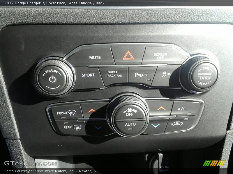 White Knuckle / Black 2017 Dodge Charger R/T Scat Pack