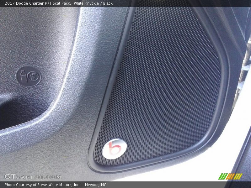 White Knuckle / Black 2017 Dodge Charger R/T Scat Pack