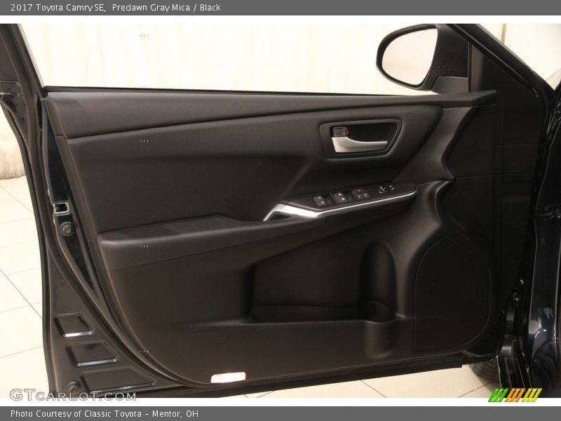 Predawn Gray Mica / Black 2017 Toyota Camry SE