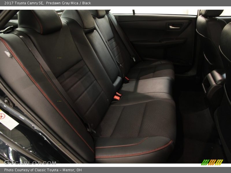 Predawn Gray Mica / Black 2017 Toyota Camry SE