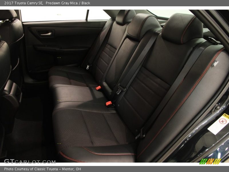 Predawn Gray Mica / Black 2017 Toyota Camry SE