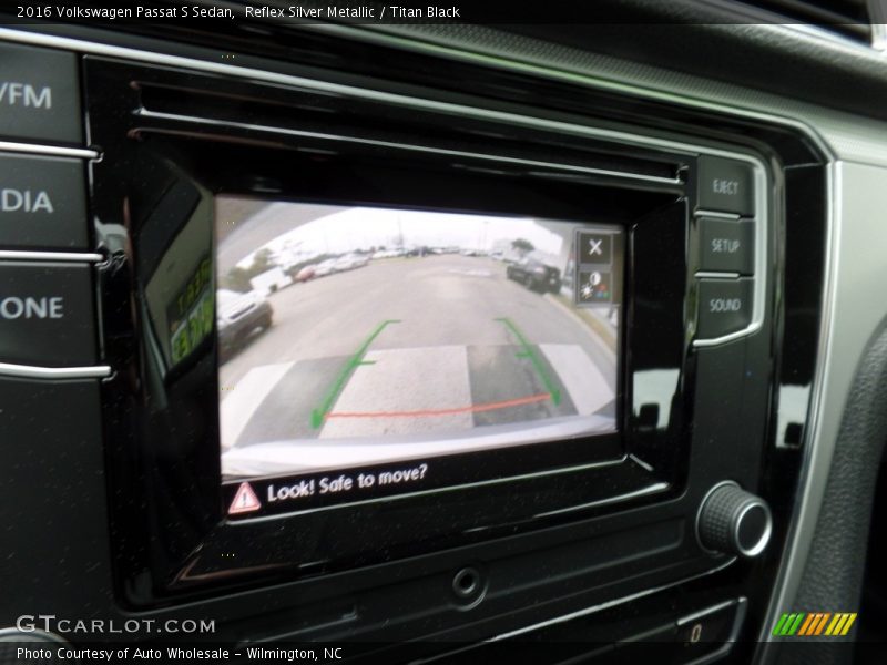 Reflex Silver Metallic / Titan Black 2016 Volkswagen Passat S Sedan