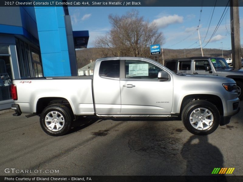 Silver Ice Metallic / Jet Black 2017 Chevrolet Colorado LT Extended Cab 4x4