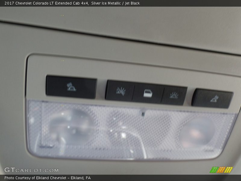 Silver Ice Metallic / Jet Black 2017 Chevrolet Colorado LT Extended Cab 4x4