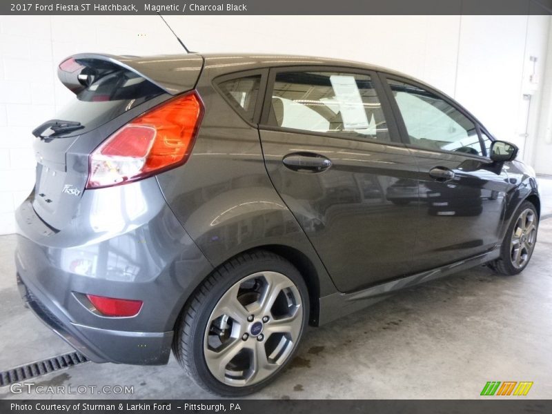 Magnetic / Charcoal Black 2017 Ford Fiesta ST Hatchback
