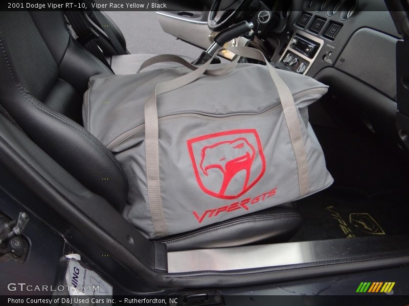 Viper Race Yellow / Black 2001 Dodge Viper RT-10