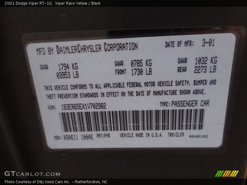 Viper Race Yellow / Black 2001 Dodge Viper RT-10