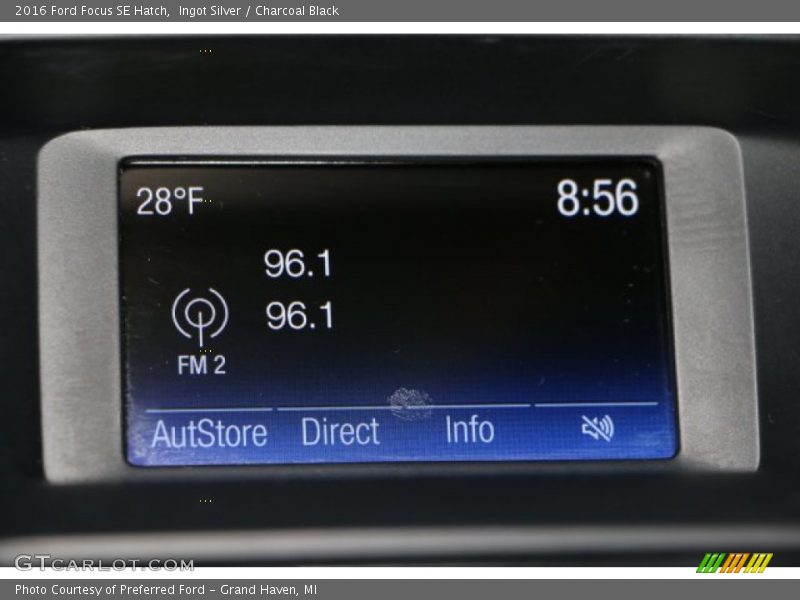 Ingot Silver / Charcoal Black 2016 Ford Focus SE Hatch