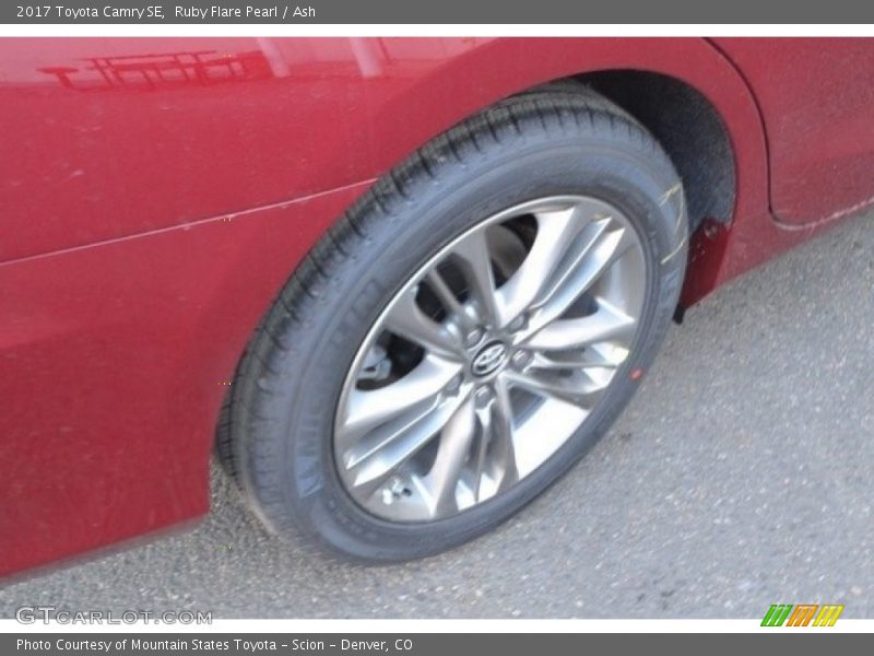 Ruby Flare Pearl / Ash 2017 Toyota Camry SE