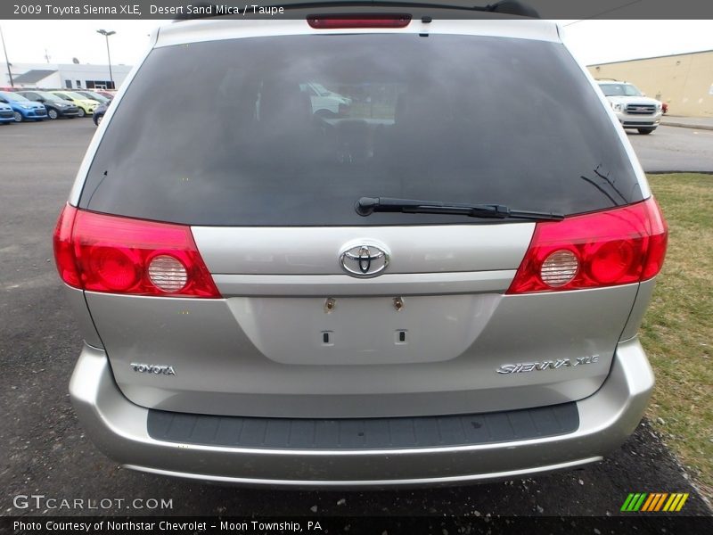 Desert Sand Mica / Taupe 2009 Toyota Sienna XLE