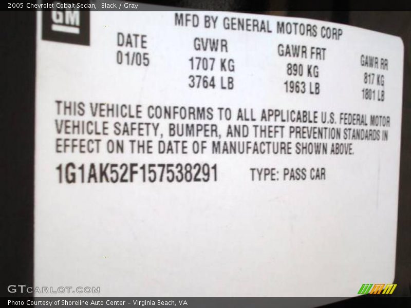 Black / Gray 2005 Chevrolet Cobalt Sedan