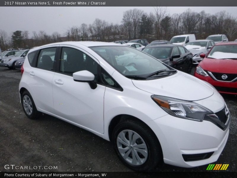 Front 3/4 View of 2017 Versa Note S