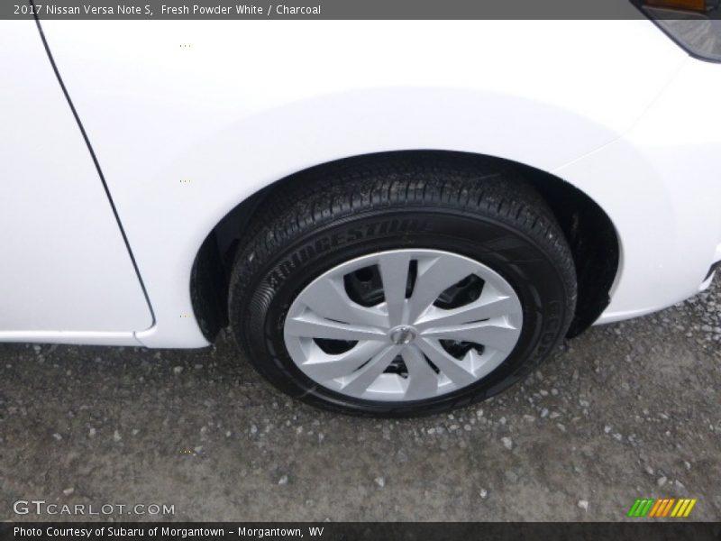 Fresh Powder White / Charcoal 2017 Nissan Versa Note S