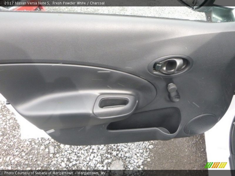 Fresh Powder White / Charcoal 2017 Nissan Versa Note S