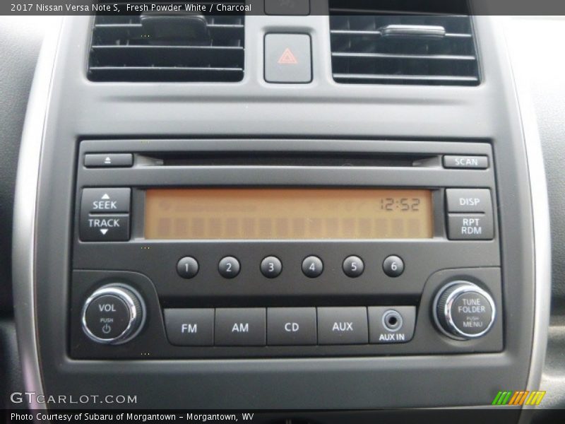 Fresh Powder White / Charcoal 2017 Nissan Versa Note S