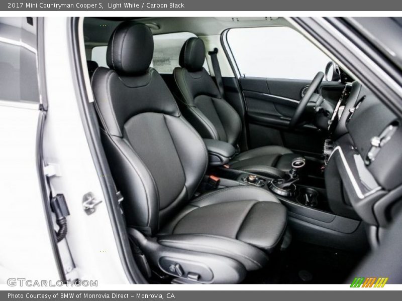 Light White / Carbon Black 2017 Mini Countryman Cooper S