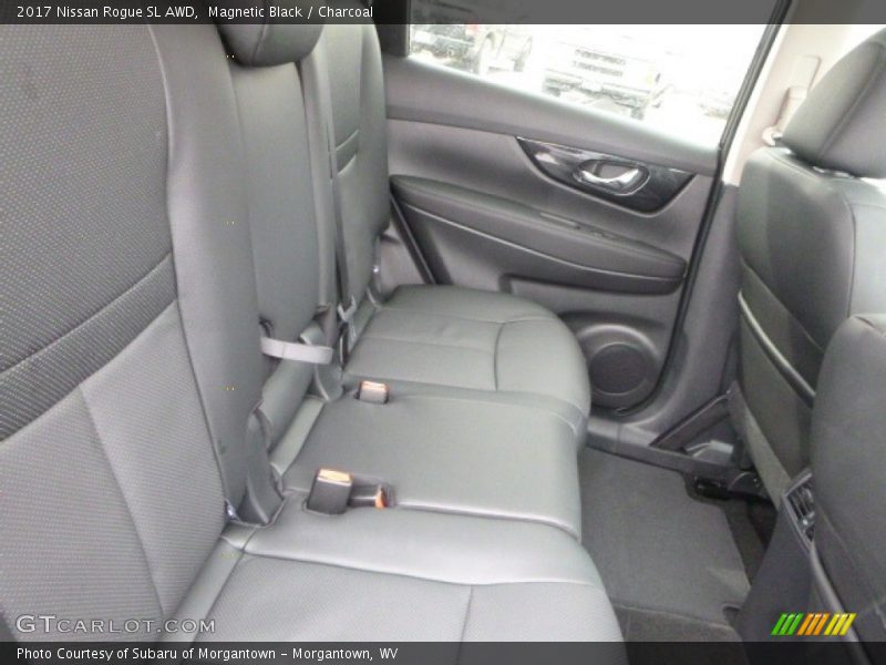 Magnetic Black / Charcoal 2017 Nissan Rogue SL AWD