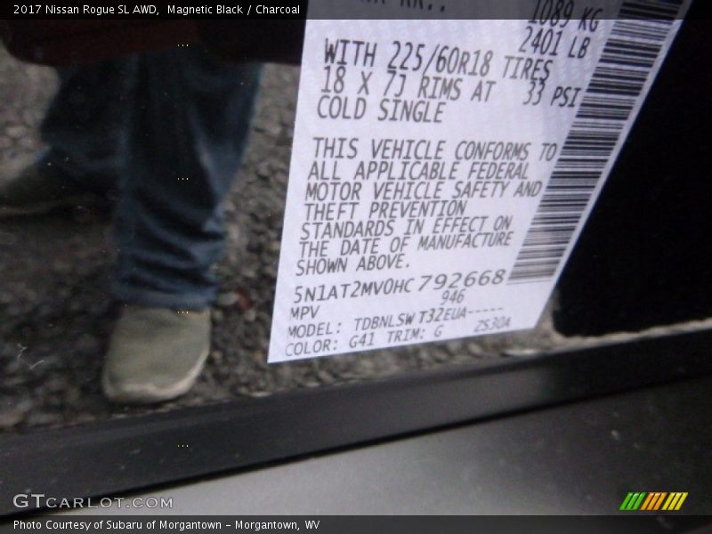 Magnetic Black / Charcoal 2017 Nissan Rogue SL AWD