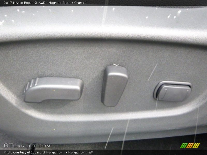 Magnetic Black / Charcoal 2017 Nissan Rogue SL AWD