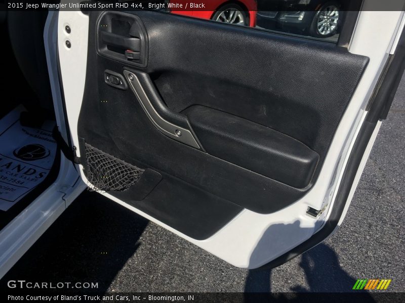 Bright White / Black 2015 Jeep Wrangler Unlimited Sport RHD 4x4