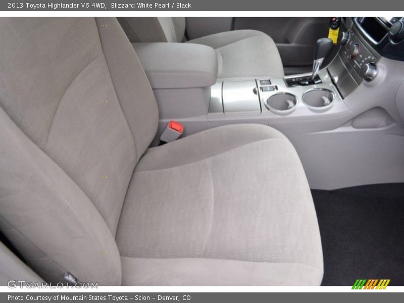 Blizzard White Pearl / Black 2013 Toyota Highlander V6 4WD