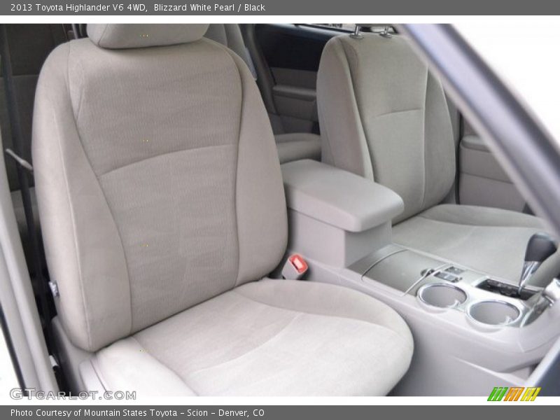 Blizzard White Pearl / Black 2013 Toyota Highlander V6 4WD