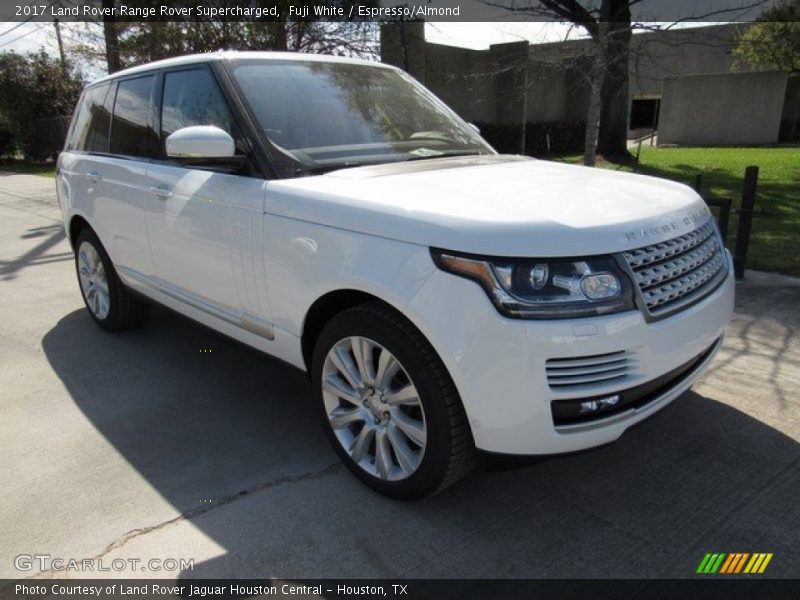 Fuji White / Espresso/Almond 2017 Land Rover Range Rover Supercharged