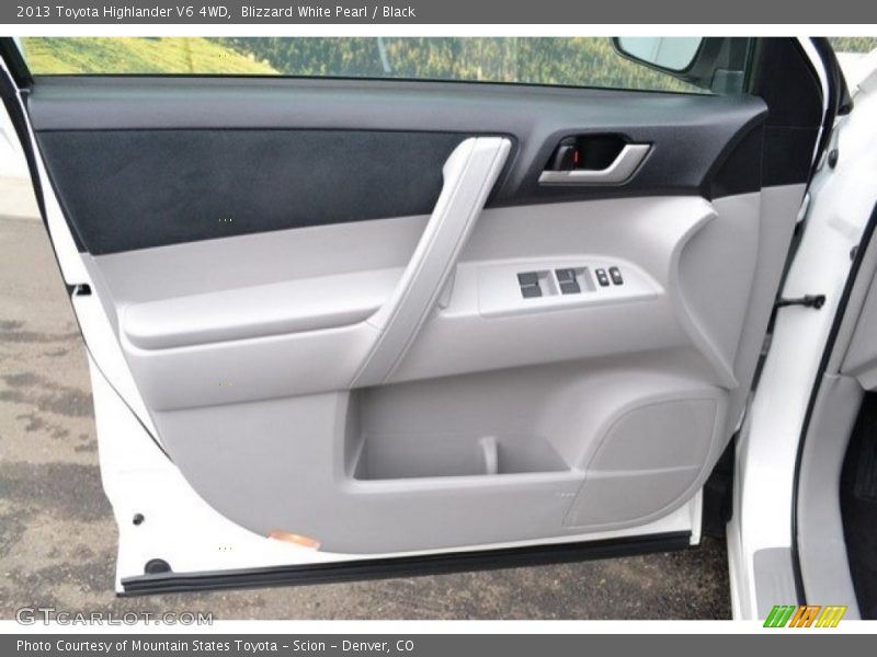 Blizzard White Pearl / Black 2013 Toyota Highlander V6 4WD