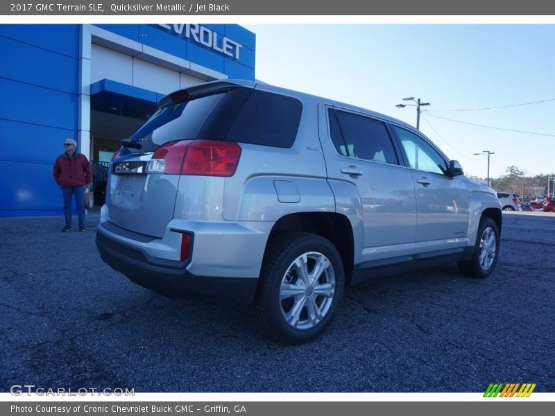 Quicksilver Metallic / Jet Black 2017 GMC Terrain SLE