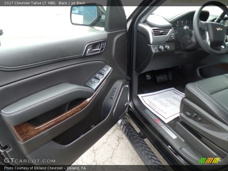 Black / Jet Black 2017 Chevrolet Tahoe LT 4WD