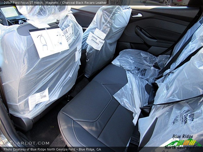 Magnetic / Charcoal Black Recaro Leather 2017 Ford Focus ST Hatch
