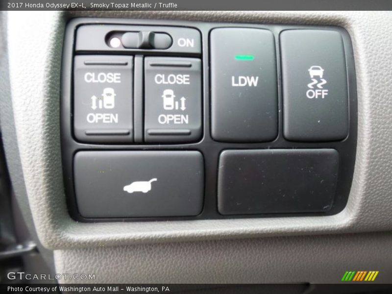 Smoky Topaz Metallic / Truffle 2017 Honda Odyssey EX-L