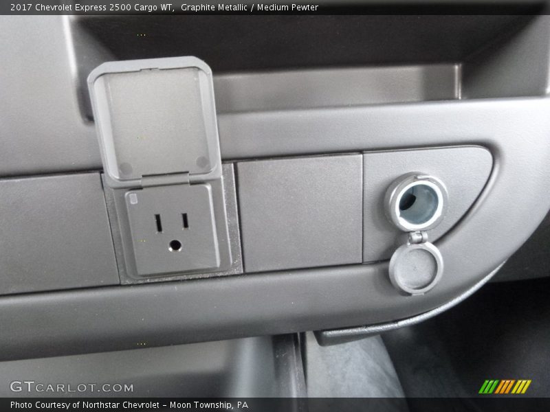 Graphite Metallic / Medium Pewter 2017 Chevrolet Express 2500 Cargo WT