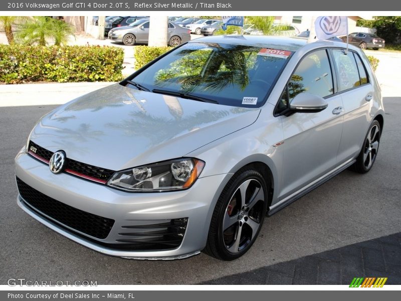 Reflex Silver Metallic / Titan Black 2016 Volkswagen Golf GTI 4 Door 2.0T S