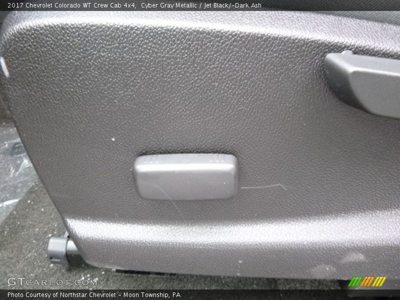 Cyber Gray Metallic / Jet Black/­Dark Ash 2017 Chevrolet Colorado WT Crew Cab 4x4