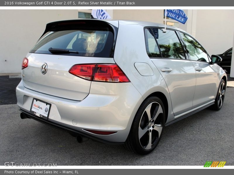 Reflex Silver Metallic / Titan Black 2016 Volkswagen Golf GTI 4 Door 2.0T S