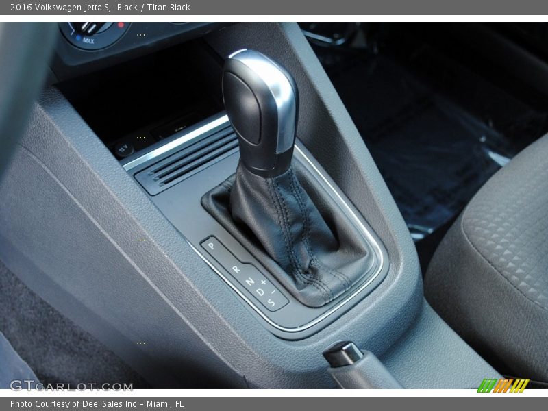 Black / Titan Black 2016 Volkswagen Jetta S