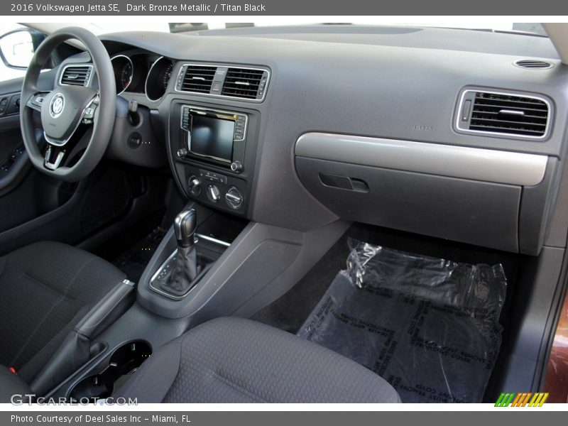 Dashboard of 2016 Jetta SE