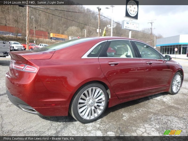 Sunset / Light Dune 2014 Lincoln MKZ FWD