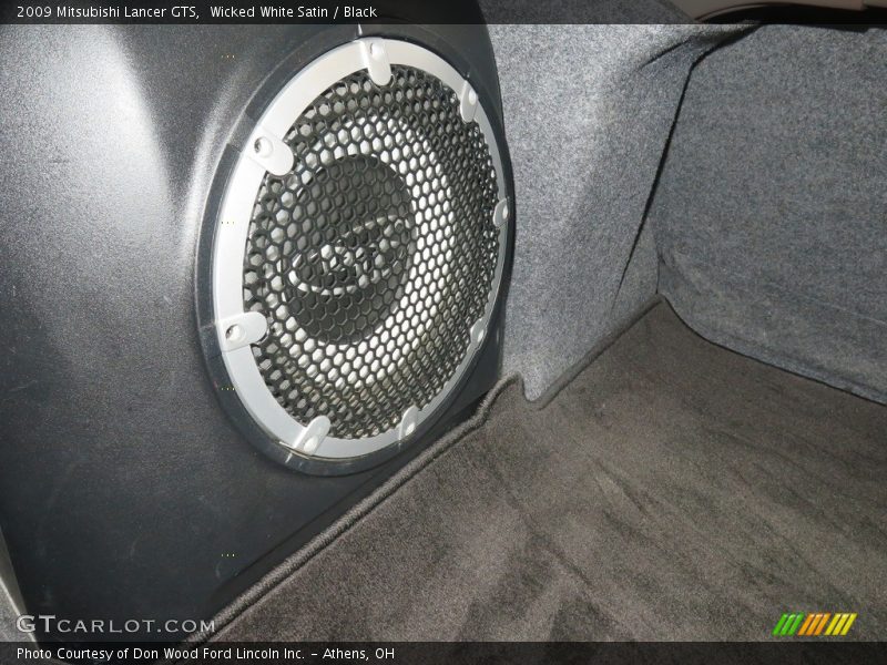 Wicked White Satin / Black 2009 Mitsubishi Lancer GTS