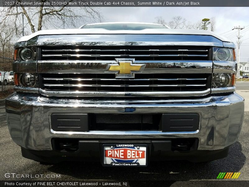 Summit White / Dark Ash/Jet Black 2017 Chevrolet Silverado 2500HD Work Truck Double Cab 4x4 Chassis