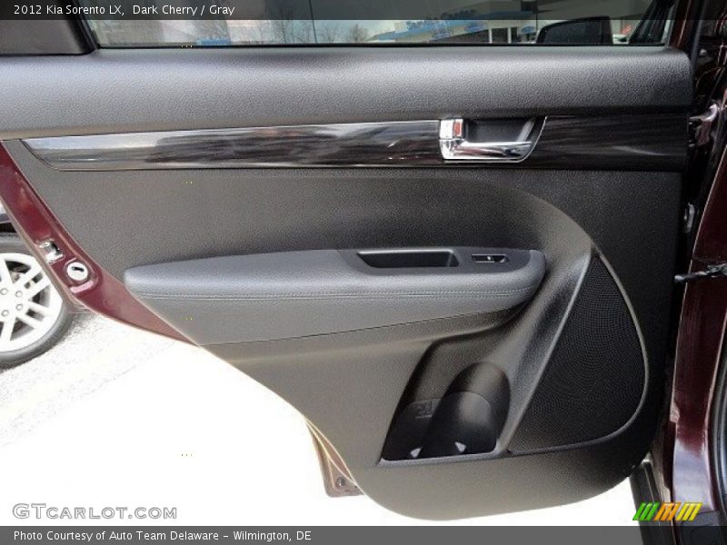 Dark Cherry / Gray 2012 Kia Sorento LX