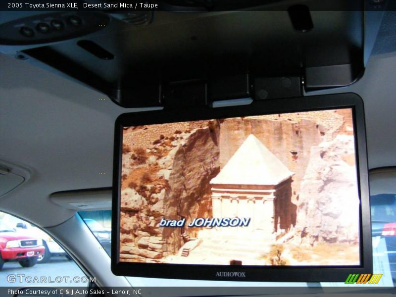 Desert Sand Mica / Taupe 2005 Toyota Sienna XLE