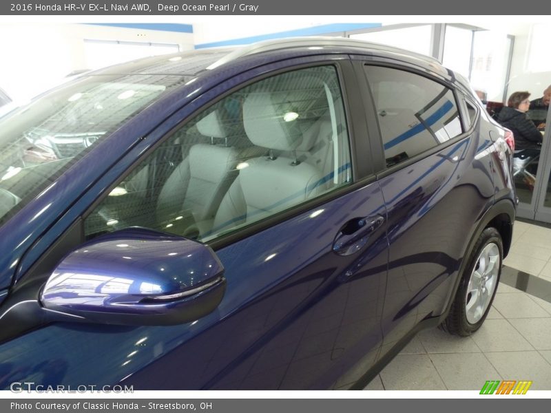 Deep Ocean Pearl / Gray 2016 Honda HR-V EX-L Navi AWD