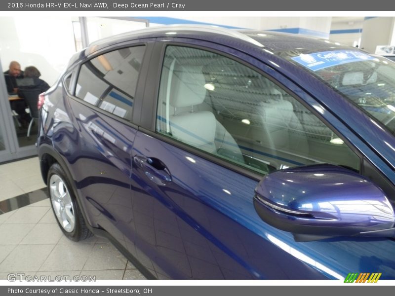Deep Ocean Pearl / Gray 2016 Honda HR-V EX-L Navi AWD