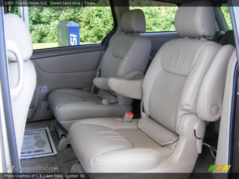 Desert Sand Mica / Taupe 2005 Toyota Sienna XLE