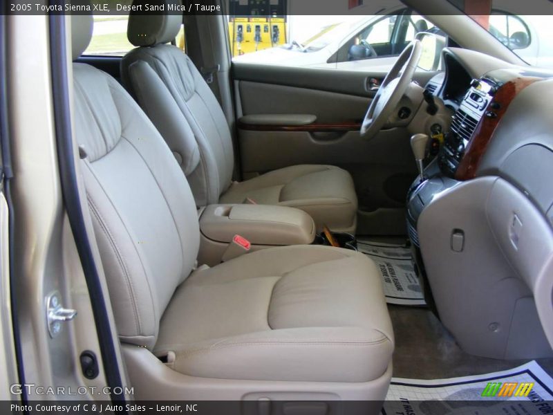 Desert Sand Mica / Taupe 2005 Toyota Sienna XLE